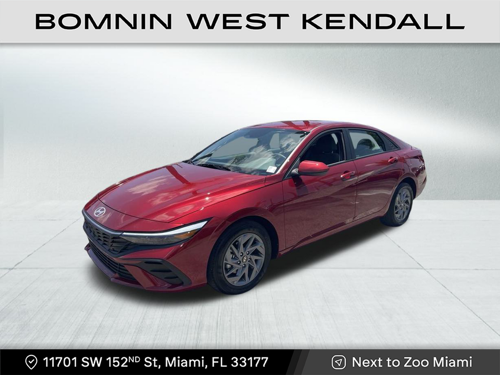 Used 2024 Hyundai Elantra SEL with VIN KMHLM4DG2RU692909 for sale in Miami, FL