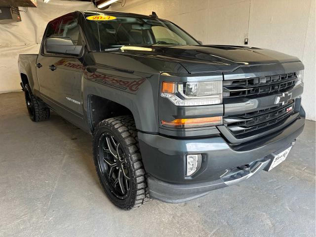 2017 Chevrolet Silverado 1500 Vehicle Photo in RED SPRINGS, NC 28377-1640