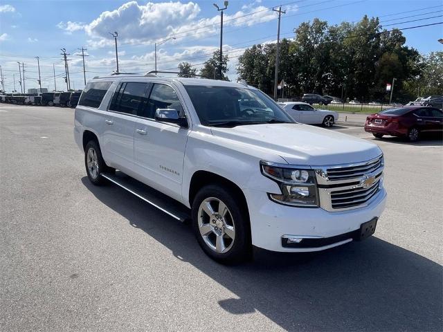 2020 Chevrolet Suburban Vehicle Photo in ALCOA, TN 37701-3235