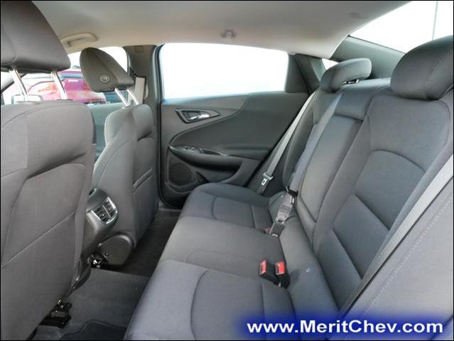 2023 Chevrolet Malibu Vehicle Photo in MAPLEWOOD, MN 55119-4794