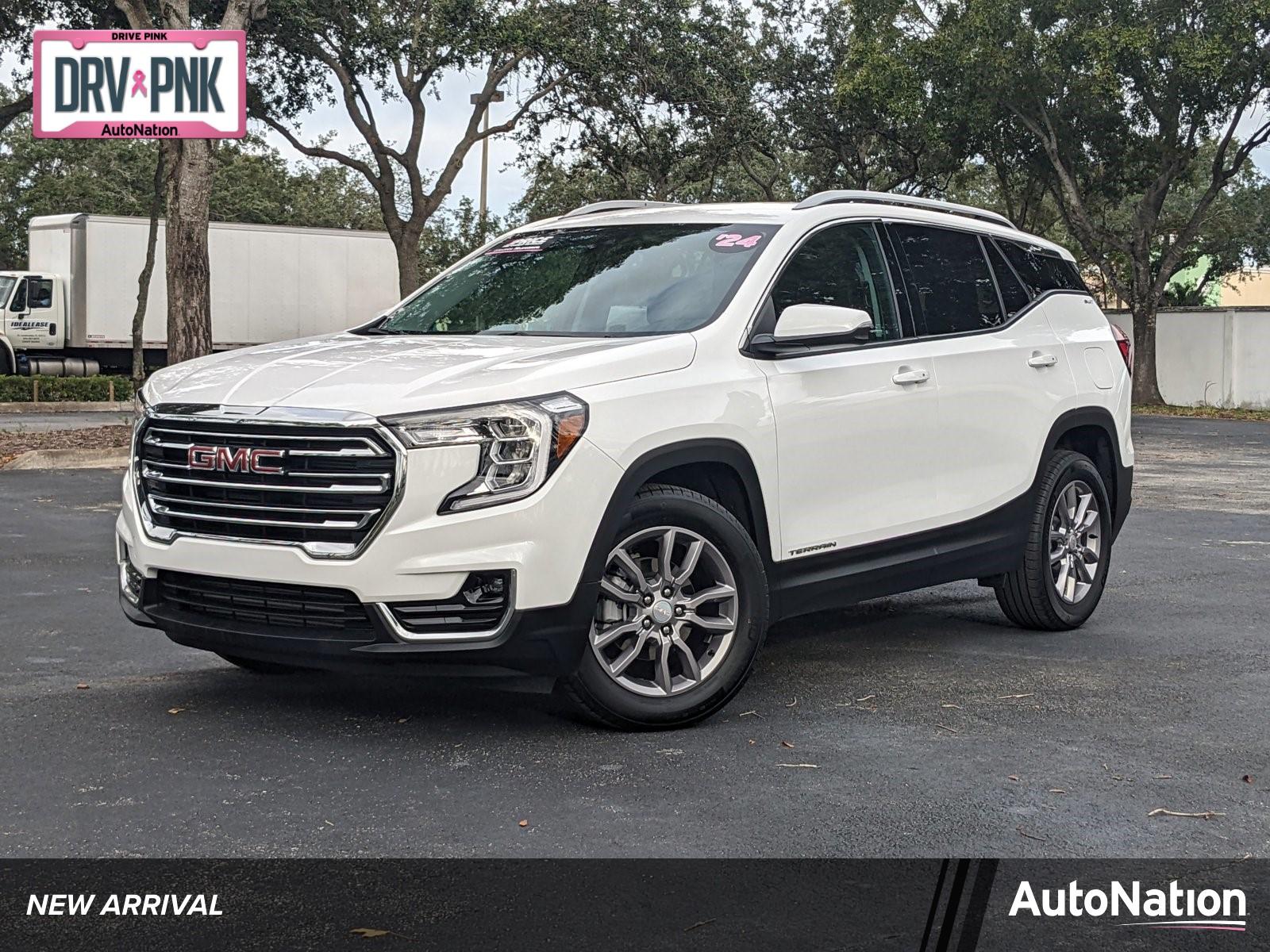 2024 GMC Terrain Vehicle Photo in GREENACRES, FL 33463-3207