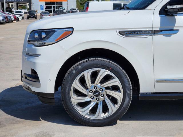 2024 Lincoln Navigator Vehicle Photo in Stephenville, TX 76401-3713