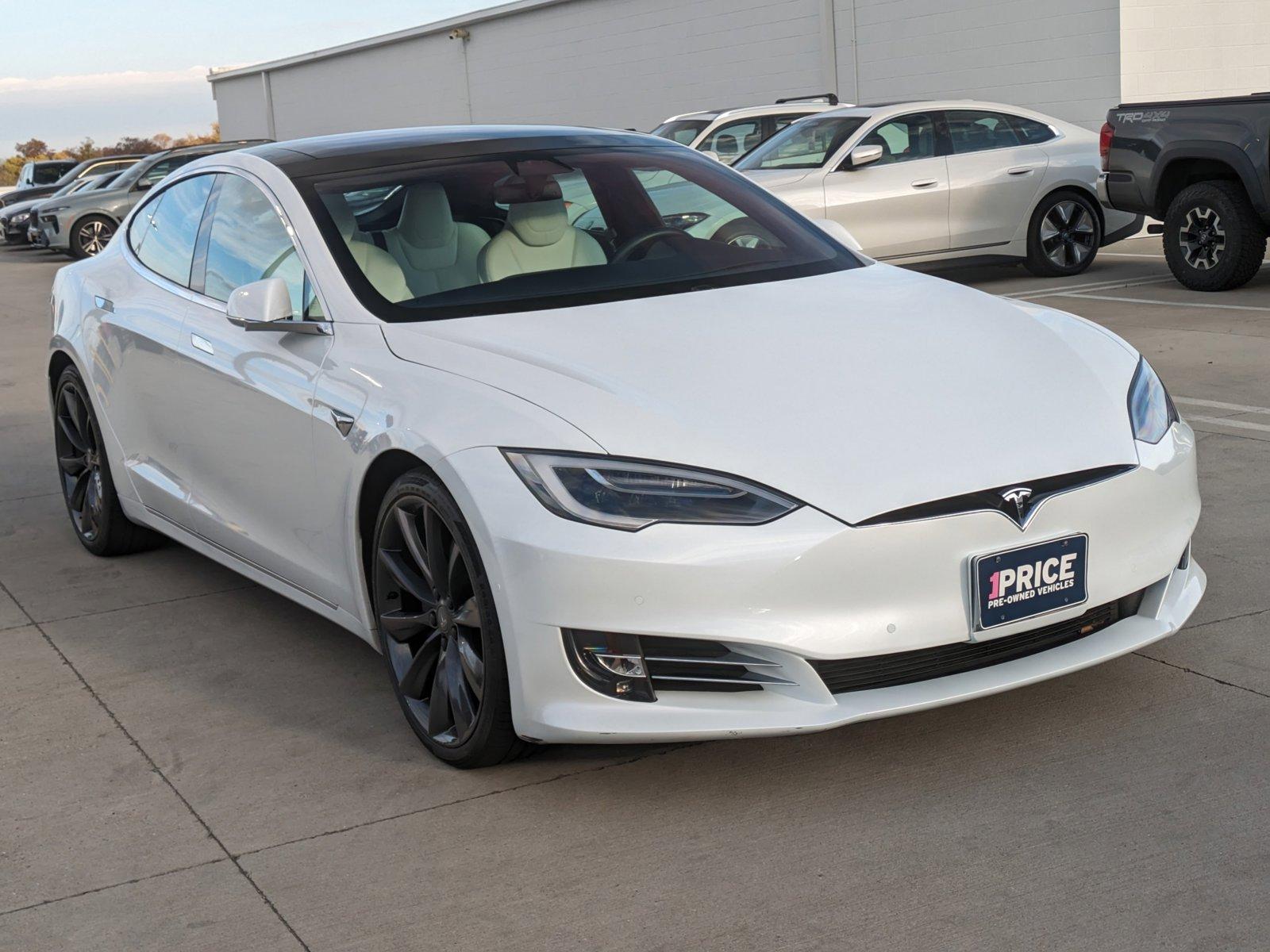 2017 Tesla Model S Vehicle Photo in TIMONIUM, MD 21093-2300