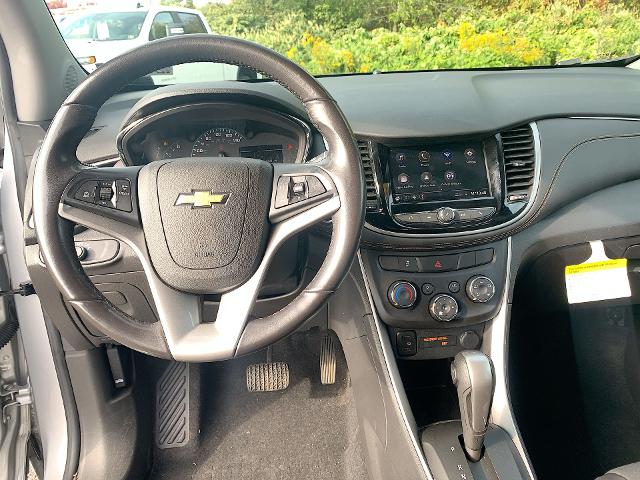 2020 Chevrolet Trax Vehicle Photo in MOON TOWNSHIP, PA 15108-2571