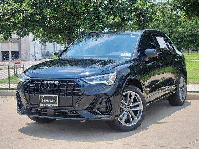 2024 Audi Q3 Vehicle Photo in HOUSTON, TX 77090