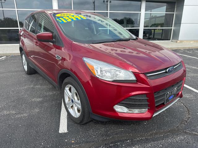 Used 2016 Ford Escape SE with VIN 1FMCU9GX1GUB07209 for sale in Burlington, KS