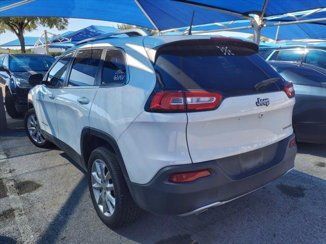 2017 Jeep Cherokee Vehicle Photo in Denton, TX 76205