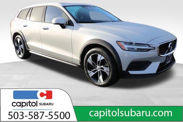 2020 Volvo V60 Cross Country Vehicle Photo in Salem, OR 97301