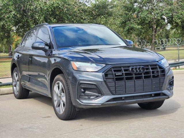 2025 Audi Q5 Vehicle Photo in HOUSTON, TX 77090