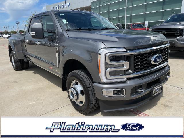 2023 Ford Super Duty F-350 DRW Vehicle Photo in Terrell, TX 75160