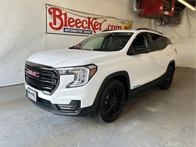 2023 GMC Terrain Vehicle Photo in RED SPRINGS, NC 28377-1640