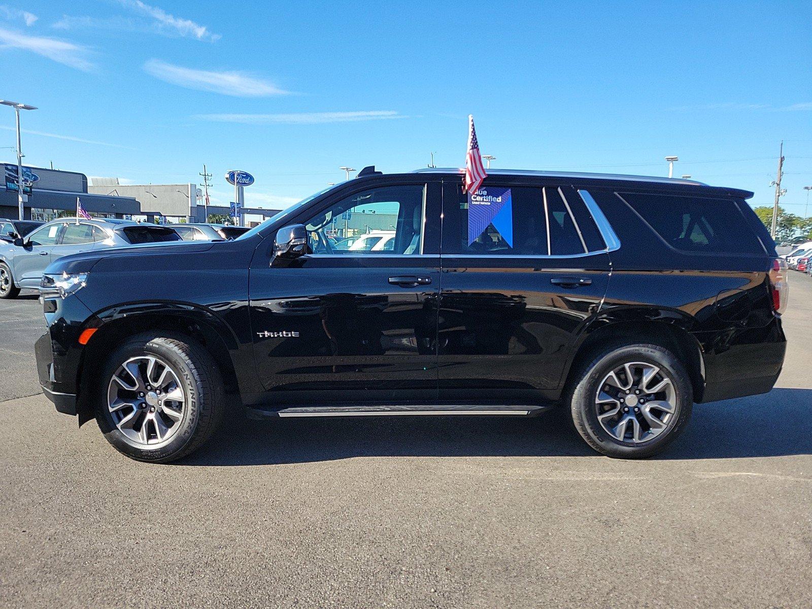 2022 Chevrolet Tahoe Vehicle Photo in Saint Charles, IL 60174