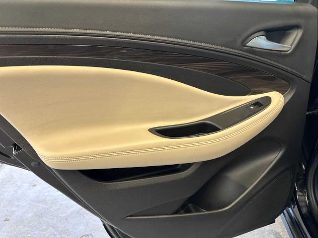 2019 Buick Envision Vehicle Photo in RED SPRINGS, NC 28377-1640