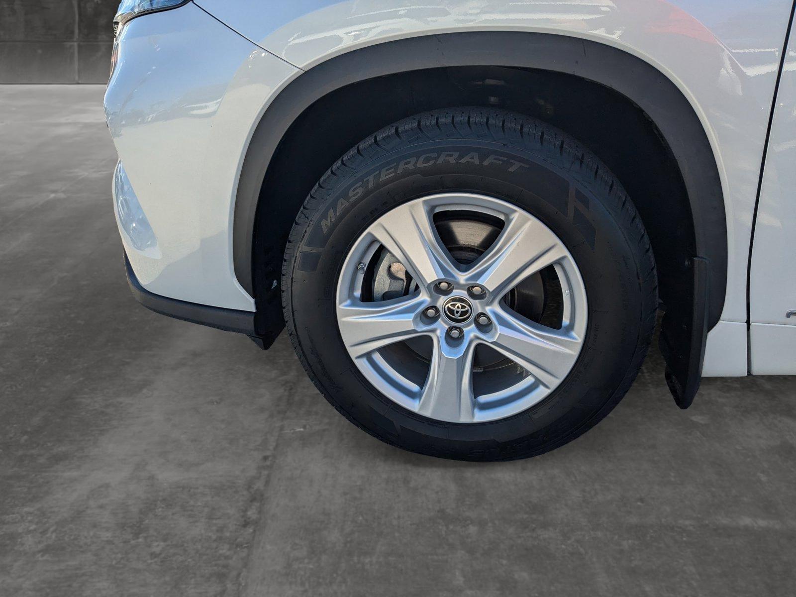 2022 Toyota Highlander Vehicle Photo in Winter Park, FL 32792