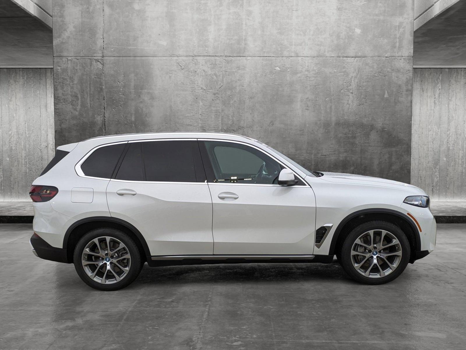 2024 BMW X5 xDrive50e Vehicle Photo in Rockville, MD 20852