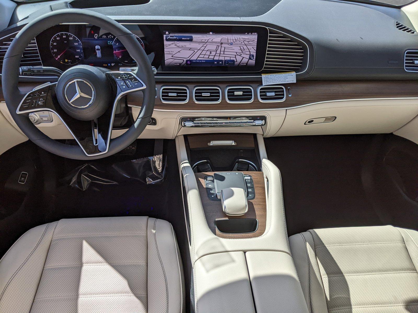 2024 Mercedes-Benz GLE Vehicle Photo in Delray Beach, FL 33444