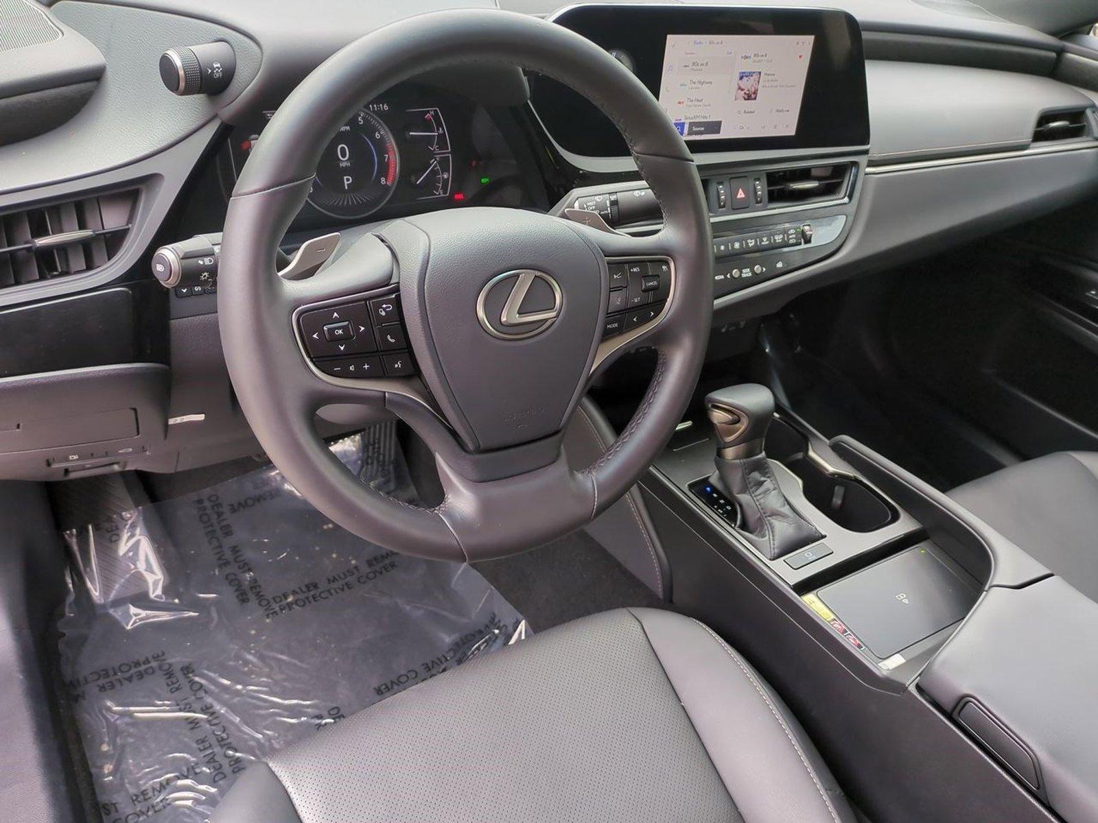 2024 Lexus ES 250 Vehicle Photo in West Palm Beach, FL 33417