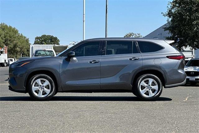 2021 Toyota Highlander Vehicle Photo in ELK GROVE, CA 95757-8703