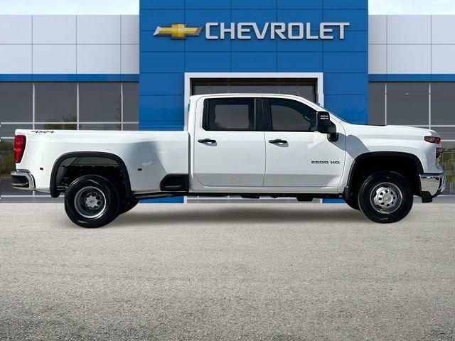 2025 Chevrolet Silverado 3500 HD Vehicle Photo in RIVERSIDE, CA 92504-4106