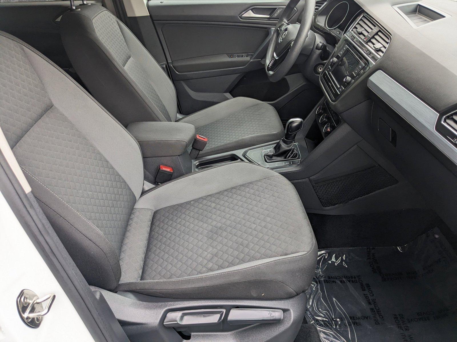 2018 Volkswagen Tiguan Vehicle Photo in Tampa, FL 33614