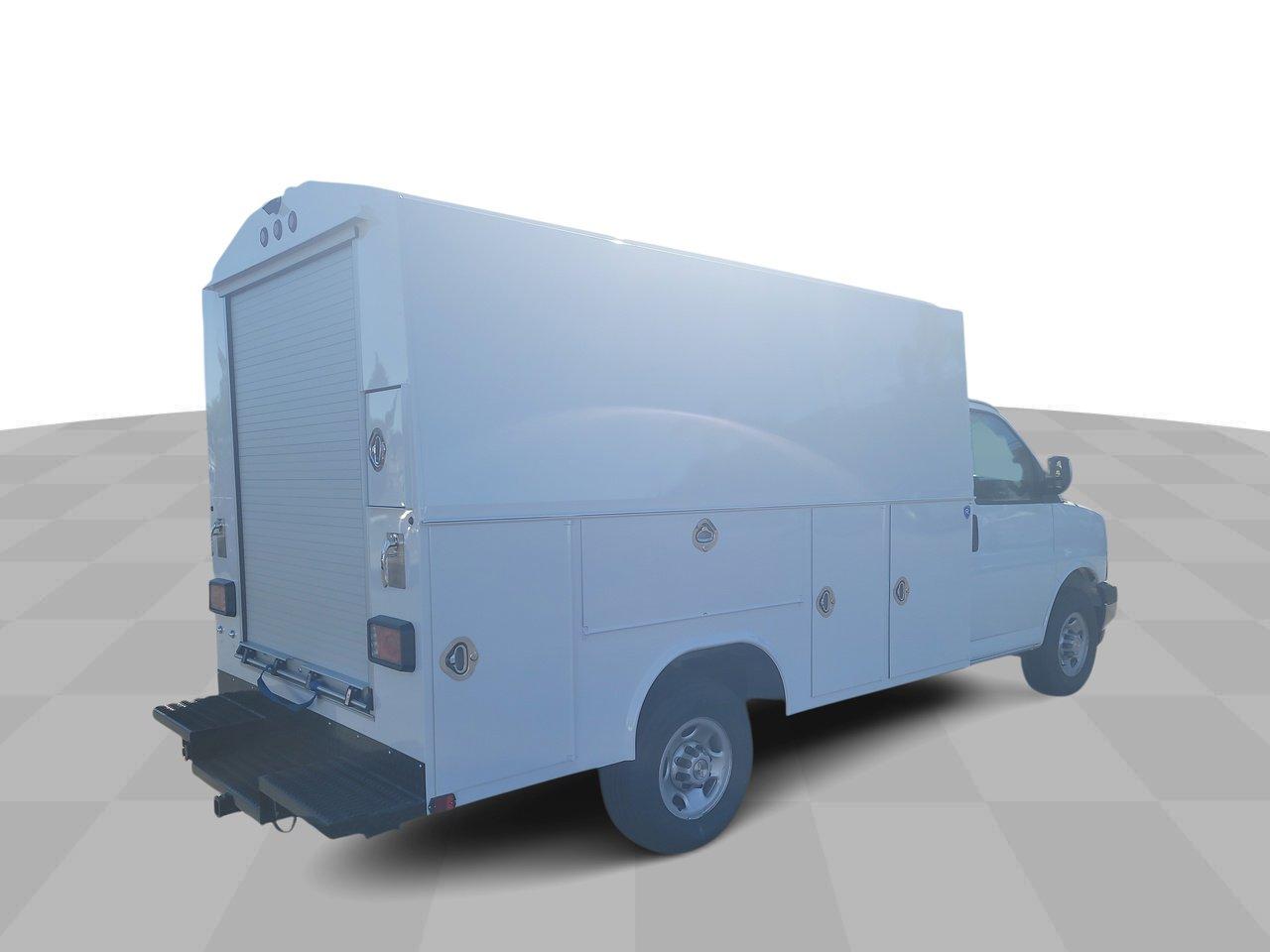 2024 Chevrolet Express Commercial Cutaway Vehicle Photo in LA MESA, CA 91942-8211