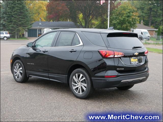 2024 Chevrolet Equinox Vehicle Photo in MAPLEWOOD, MN 55119-4794