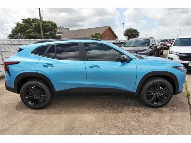 2025 Chevrolet Trax Vehicle Photo in ROSENBERG, TX 77471-5675