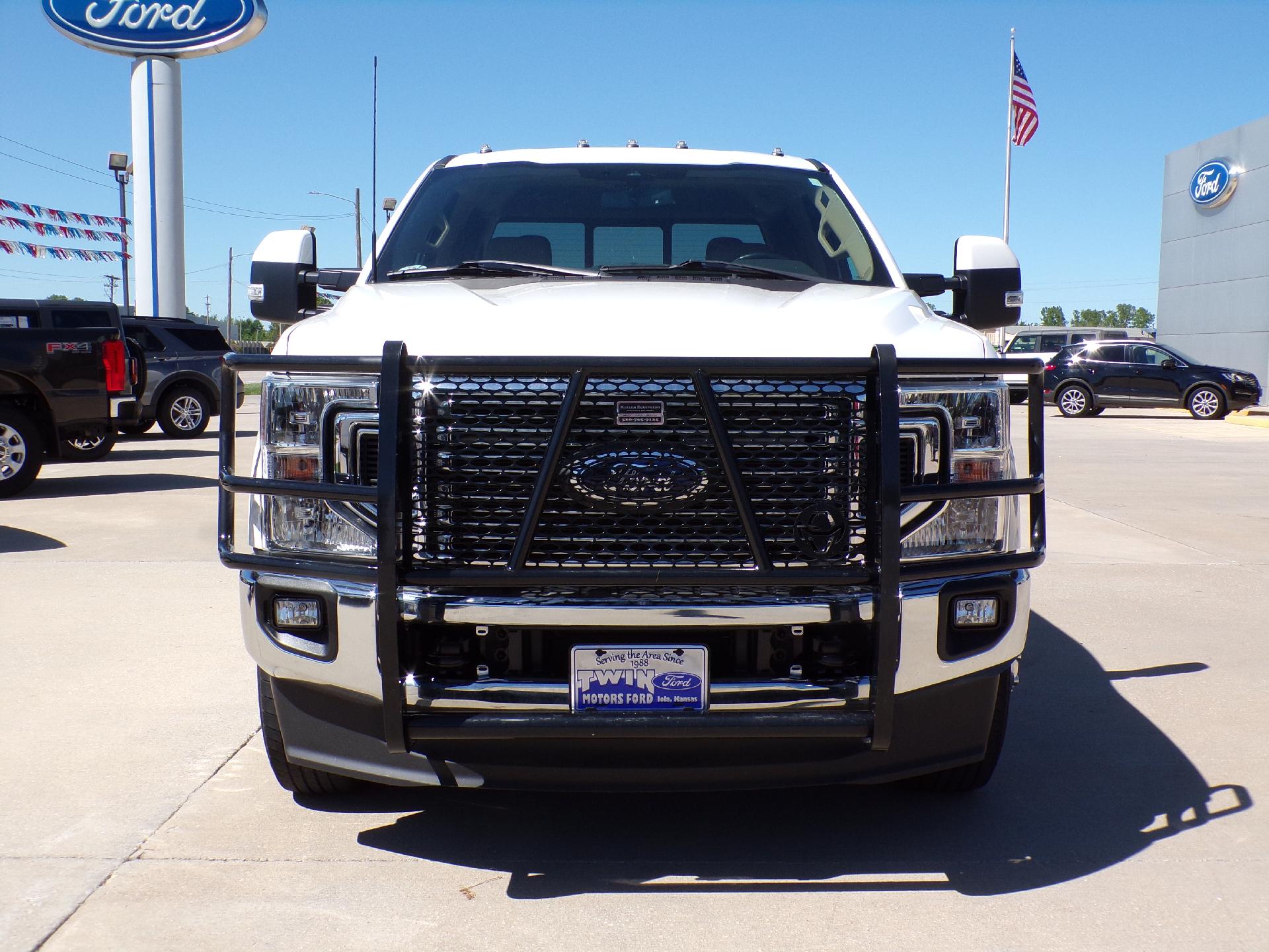 Used 2022 Ford F-350 Super Duty Lariat with VIN 1FT8W3DTXNEE84129 for sale in Kansas City
