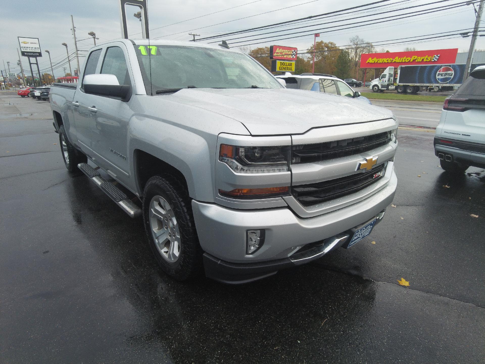 Used 2017 Chevrolet Silverado 1500 LT with VIN 1GCVKREC4HZ108555 for sale in Girard, PA