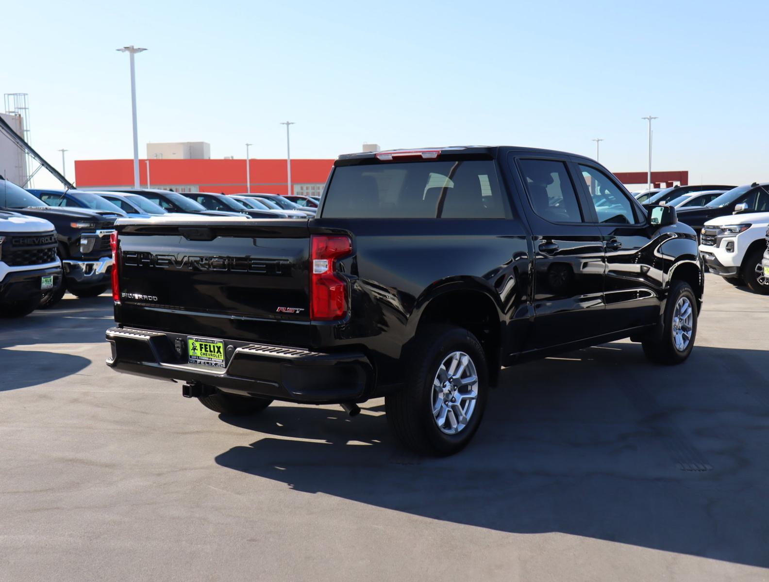 2025 Chevrolet Silverado 1500 Vehicle Photo in LOS ANGELES, CA 90007-3794