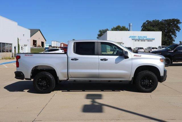 Used 2021 Chevrolet Silverado 1500 Custom with VIN 1GCPYCEF9MZ221720 for sale in Waverly, IA