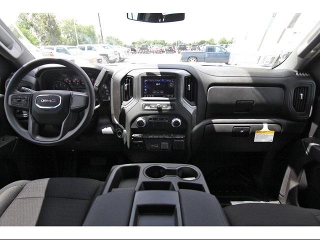 2024 GMC Sierra 2500 HD Vehicle Photo in ROSENBERG, TX 77471-5675