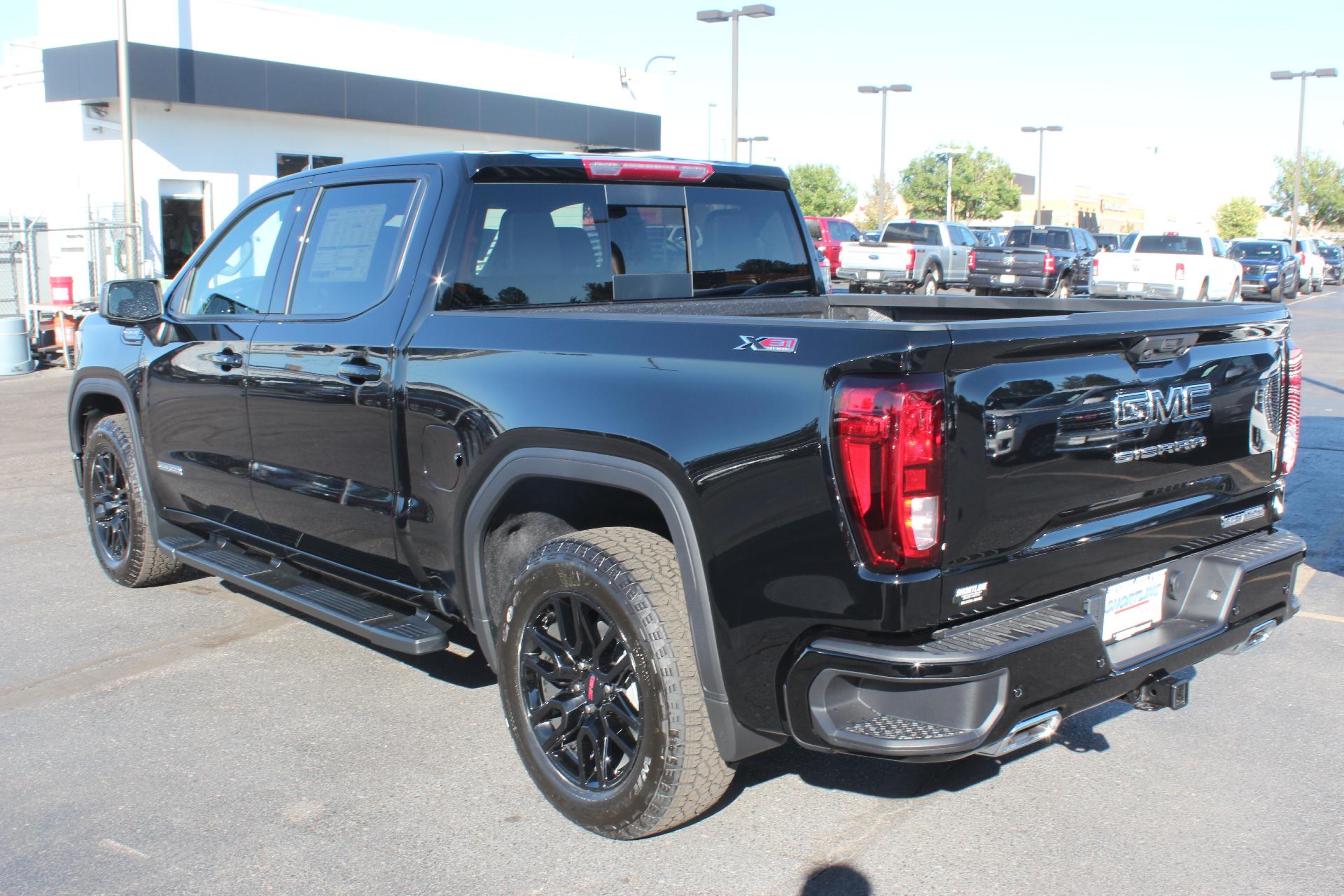 2025 GMC Sierra 1500 Vehicle Photo in AURORA, CO 80012-4011