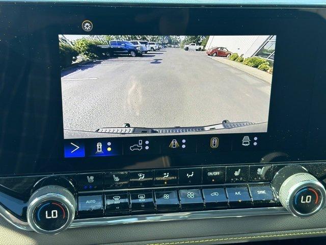 2024 Chevrolet Colorado Vehicle Photo in NEWBERG, OR 97132-1927