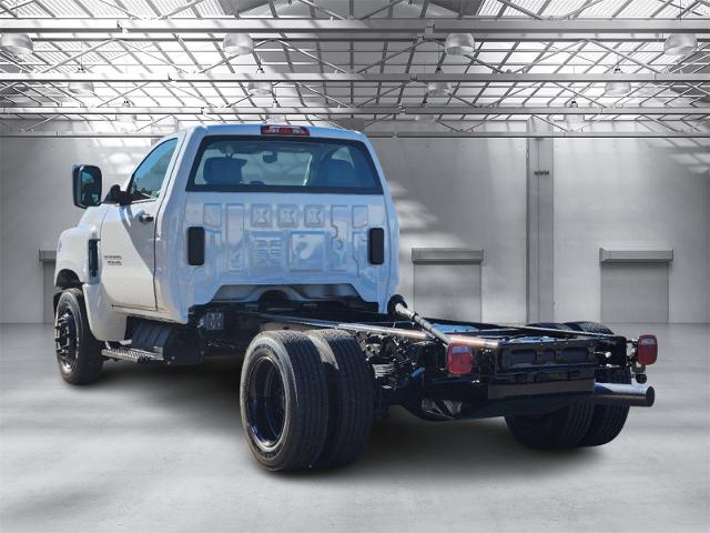 2024 Chevrolet Silverado Chassis Cab Vehicle Photo in ENNIS, TX 75119-5114