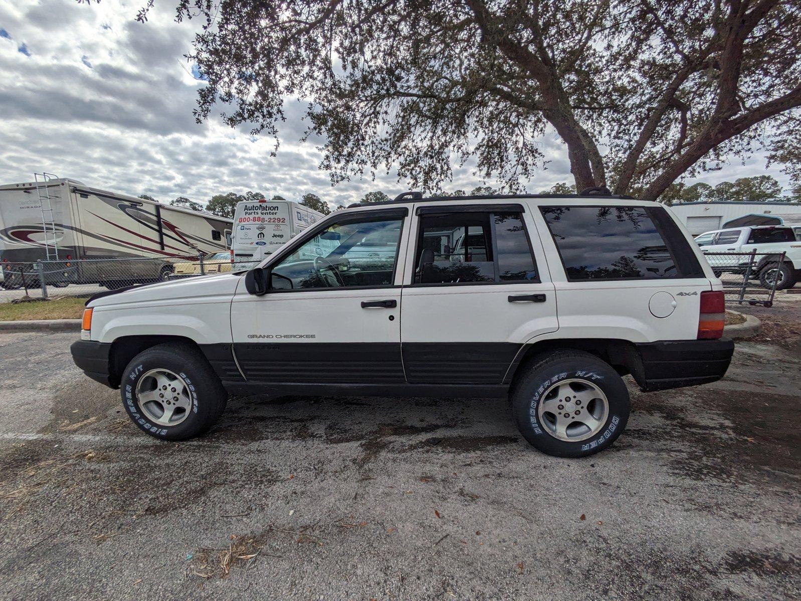 1997 Jeep Grand Cherokee Vehicle Photo in Jacksonville, FL 32244