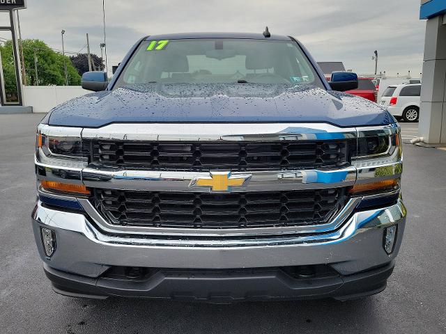 Used 2017 Chevrolet Silverado 1500 LT with VIN 1GCVKREC7HZ153022 for sale in New Holland, PA