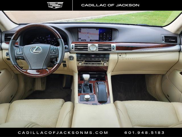 2017 Lexus LS Vehicle Photo in RIDGELAND, MS 39157-4406