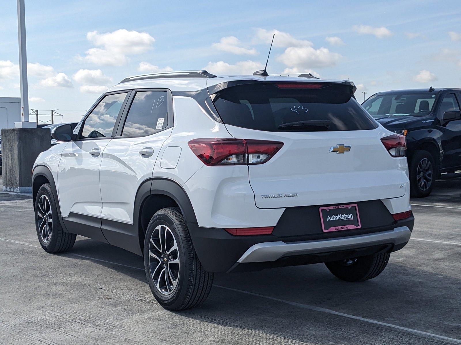 2025 Chevrolet Trailblazer Vehicle Photo in MIAMI, FL 33172-3015