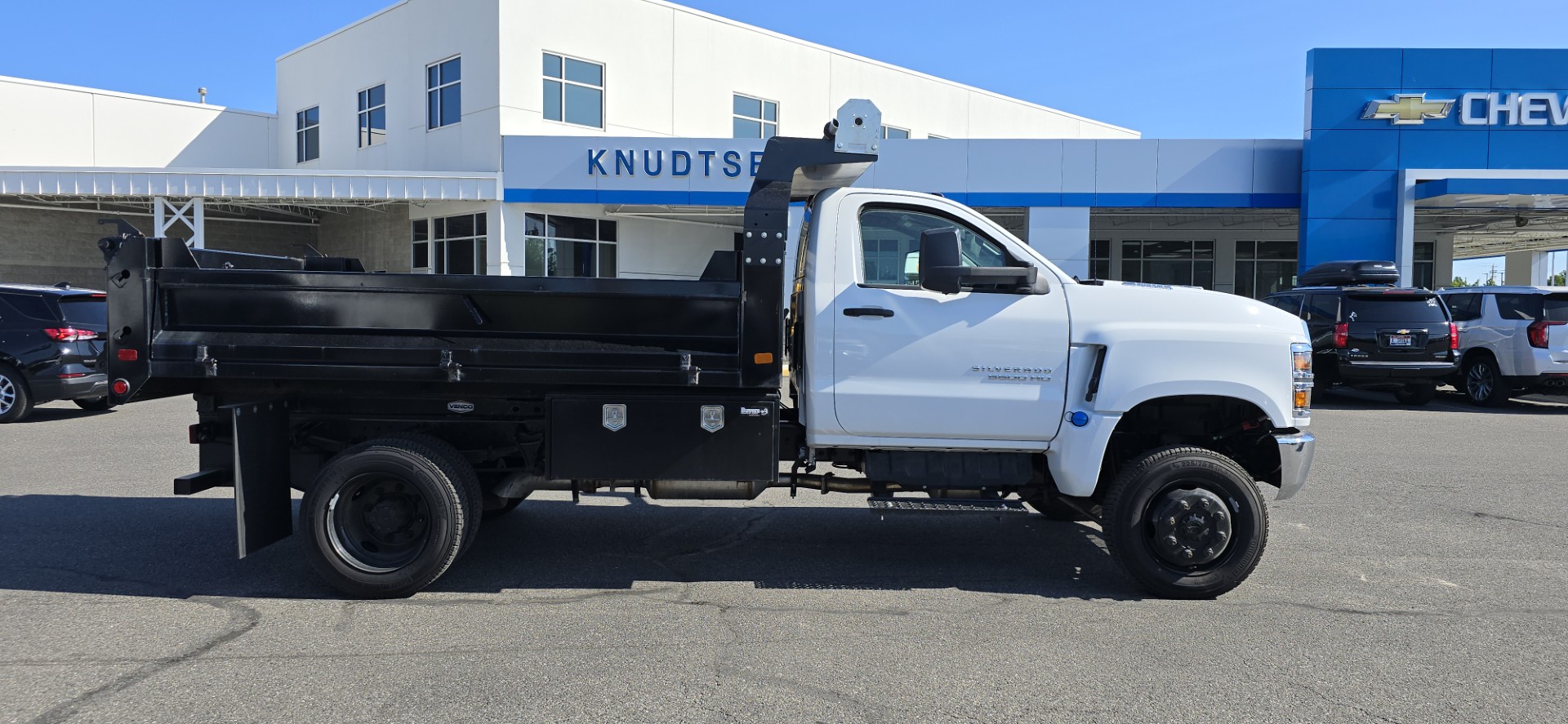 2023 Chevrolet Silverado 5500 HD Vehicle Photo in POST FALLS, ID 83854-5365