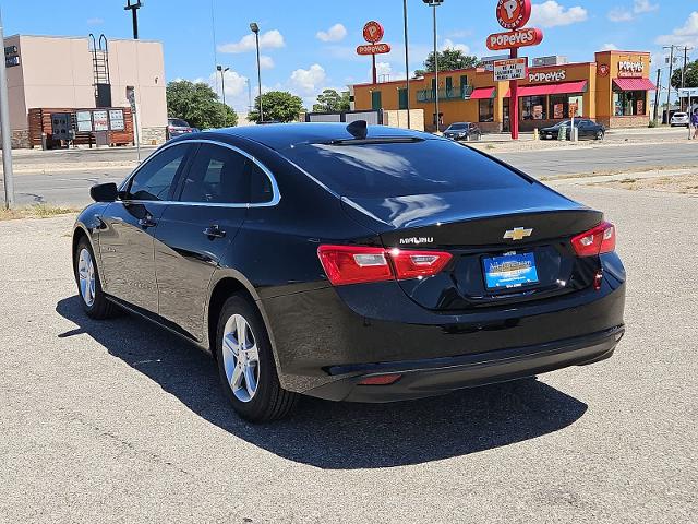 2025 Chevrolet Malibu Vehicle Photo in SAN ANGELO, TX 76903-5798