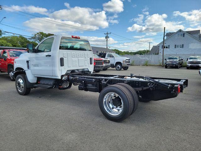 2024 Chevrolet Silverado 5500 HD Vehicle Photo in DANBURY, CT 06810-5034