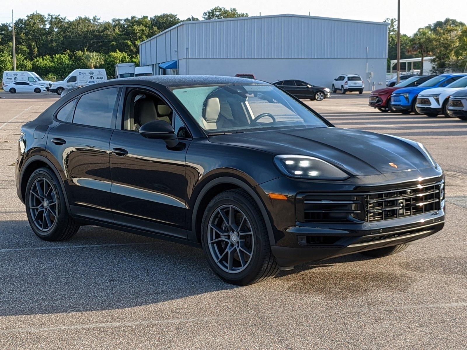 2024 Porsche Cayenne Vehicle Photo in Maitland, FL 32751