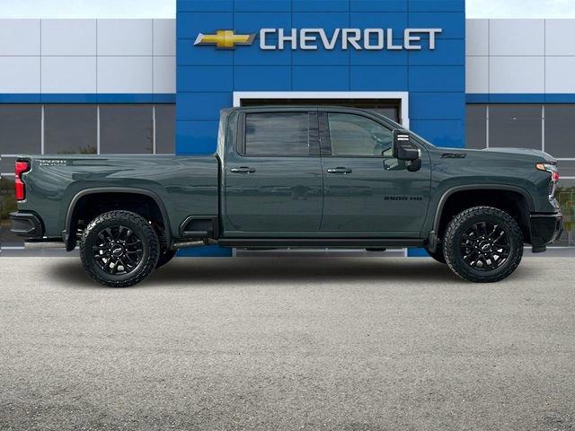 2025 Chevrolet Silverado 2500 HD Vehicle Photo in RIVERSIDE, CA 92504-4106