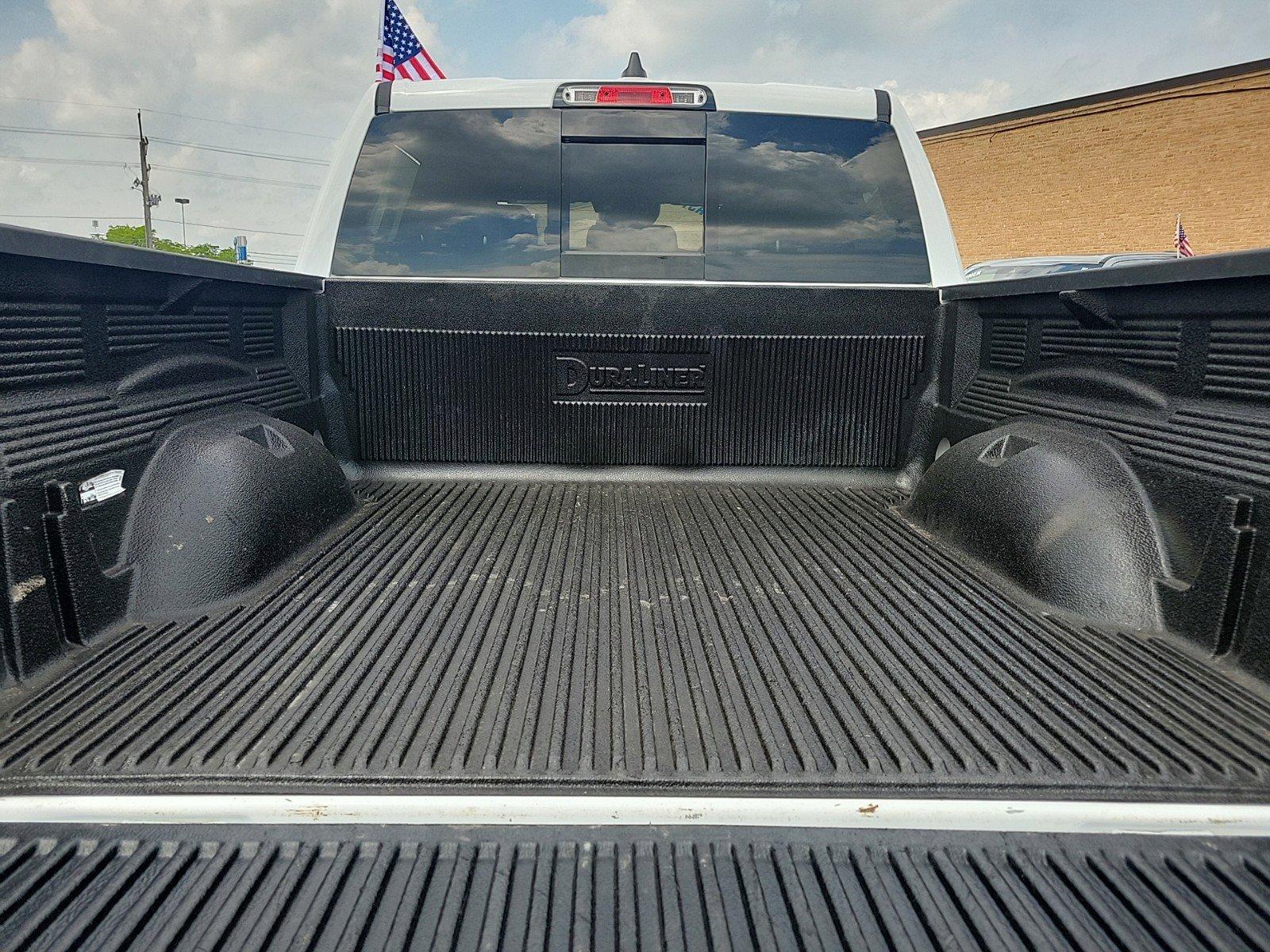 2022 Ram 1500 Vehicle Photo in Saint Charles, IL 60174