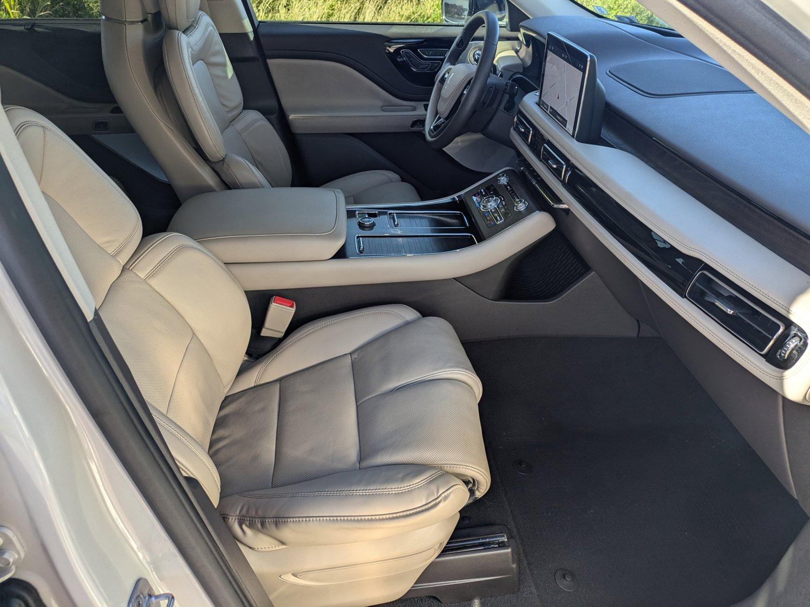 2020 Lincoln Aviator Vehicle Photo in Sarasota, FL 34231