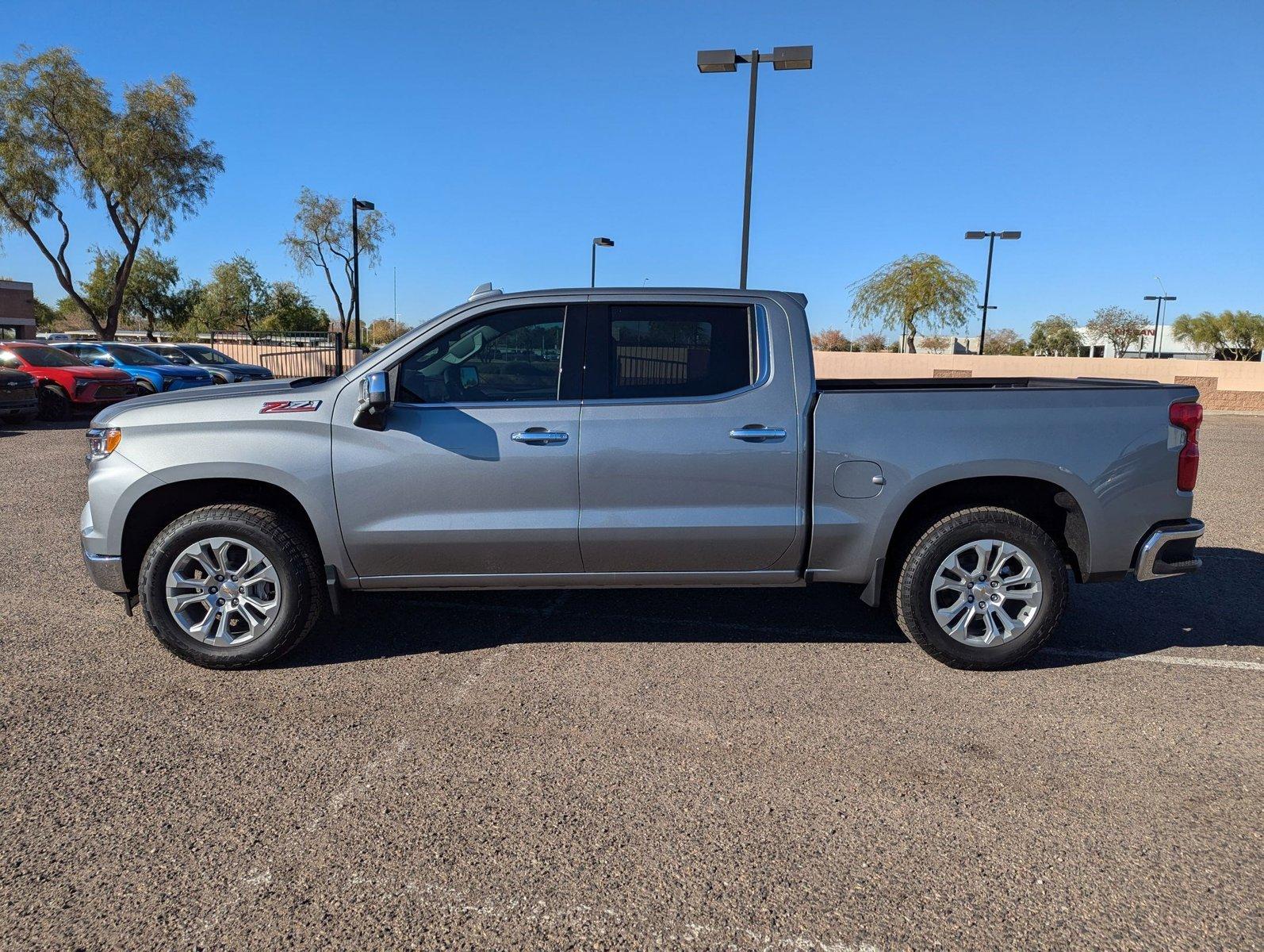 2025 Chevrolet Silverado 1500 Vehicle Photo in PEORIA, AZ 85382-3715