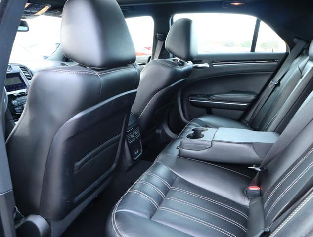 2022 Chrysler 300 Vehicle Photo in DETROIT, MI 48207-4102