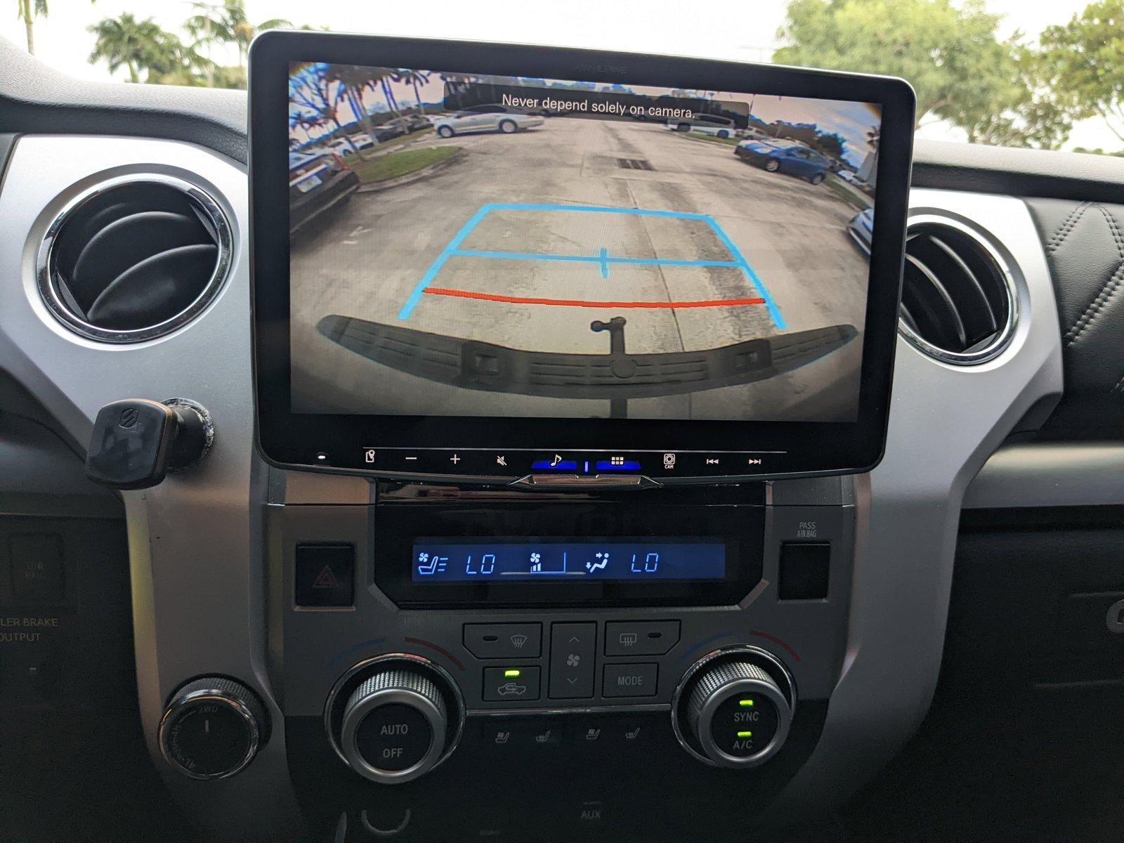 2019 Toyota Tundra 4WD Vehicle Photo in Davie, FL 33331