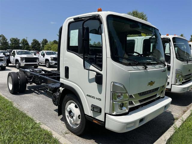 2025 Chevrolet 4500 HG LCF Gas Vehicle Photo in ALCOA, TN 37701-3235